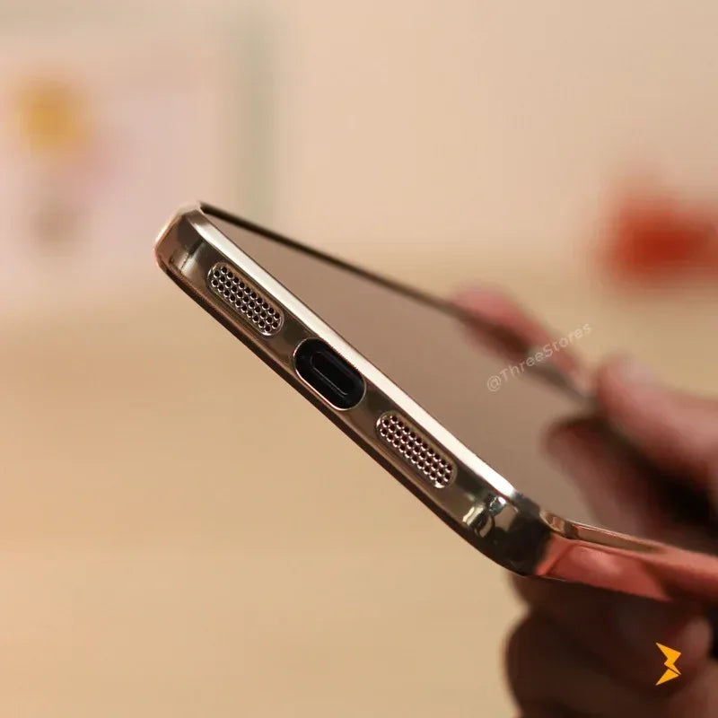Radiant Carbon Case iPhone 11 - Three