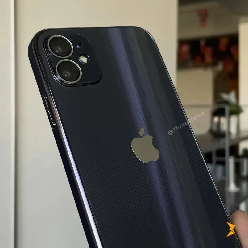 Radiant Carbon Case iPhone 11 - Three