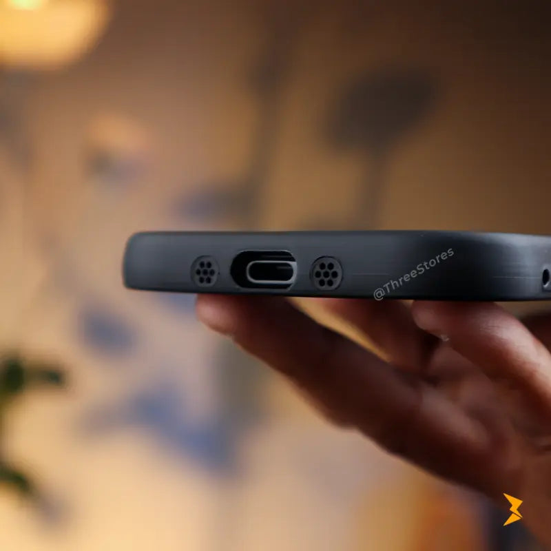 Raven Silicone Case iPhone 17 Air