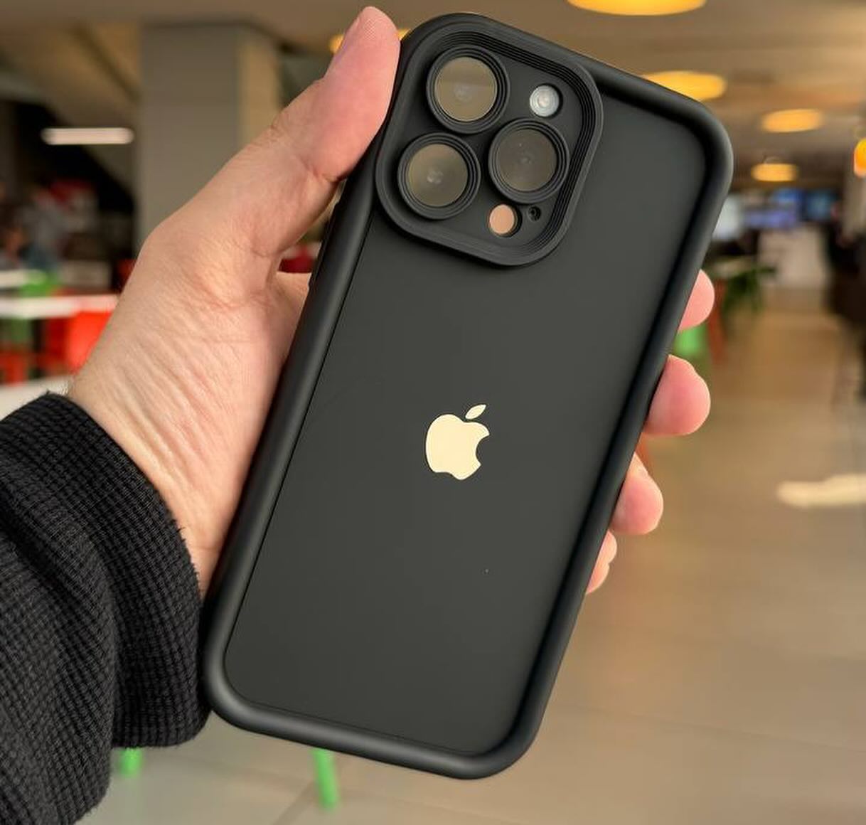 Raven Silicone Case iPhone 14 Pro Max