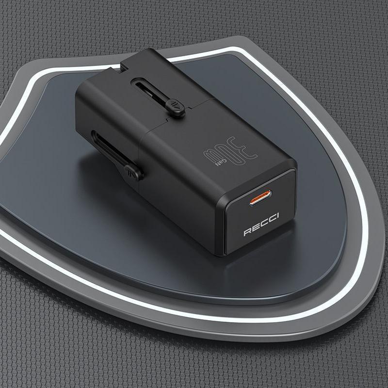 Recci Universal GaN 30W Charger With Mini Volume And Folding Storage RCG-P07 - Three