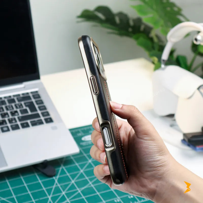 Rimbmax Classic Leather Case iPhone 17 Pro Max