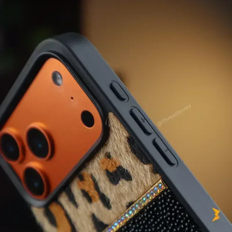 Roar Strass Case iPhone 17 Pro Max - Three
