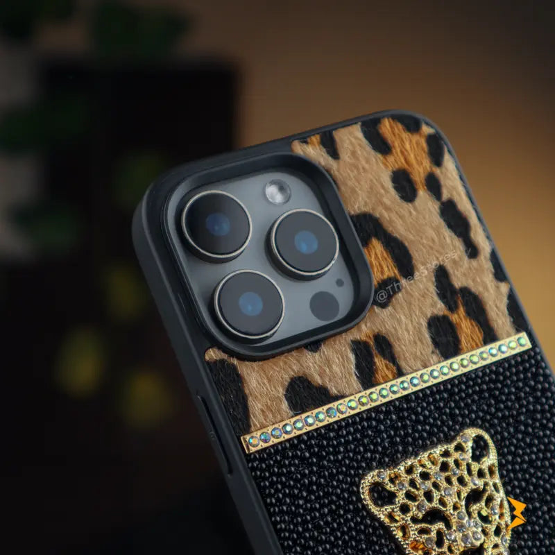 Roar Strass Case iPhone 16 Pro Max