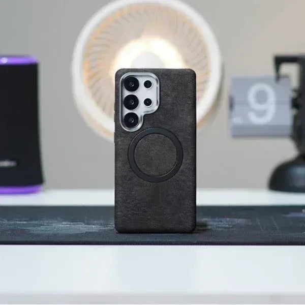 Ruimeibi Carga Leather Magsafe Case Samsung S25 Ultra - Three