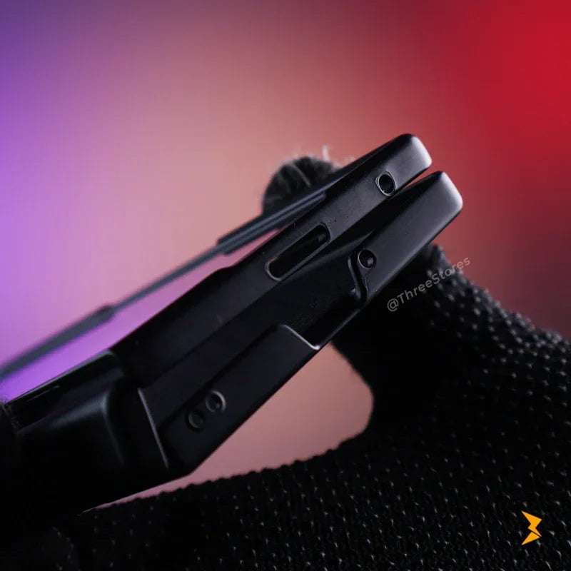 Santa Carbon Case Samsung Z Fold 7 - Three