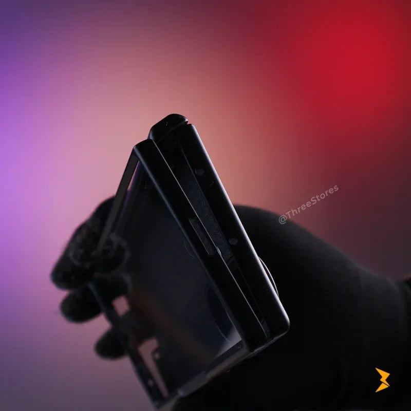 Santa Carbon Case Samsung Z Fold 7 - Three