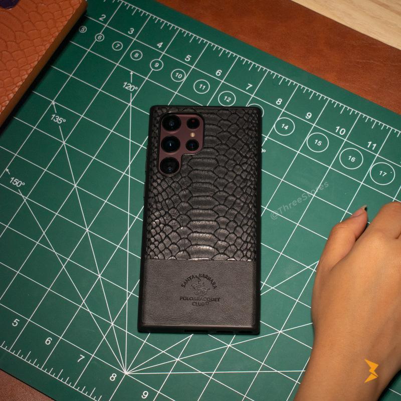 Santa Knight Leather Case Samsung S22 Ultra - Three