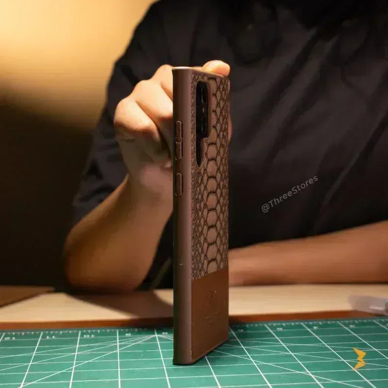 Santa Knight Leather Case Samsung S22 Ultra - Three