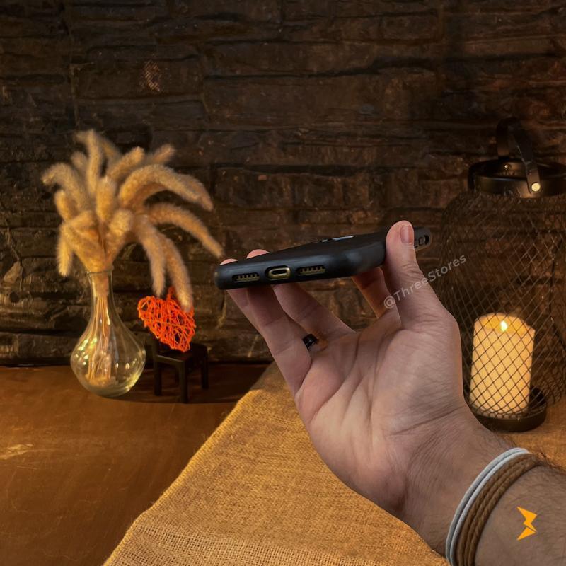 Santa Knight Leather Case iPhone 11 - Three