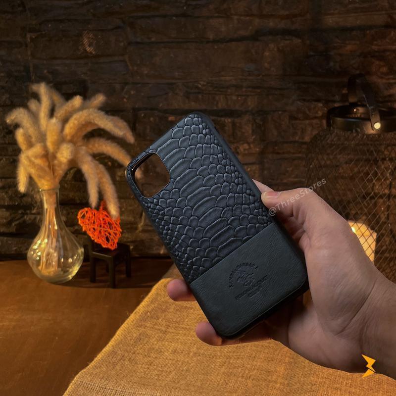 Santa Knight Leather Case iPhone 11 - Three