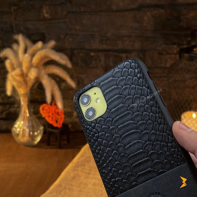 Santa Knight Leather Case iPhone 11 - Three