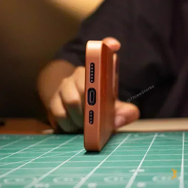 Santa Knight Leather Case iPhone 11 Pro Max - Three