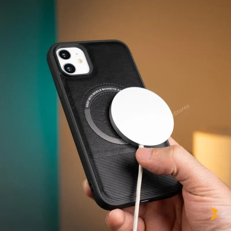 Santa Lucian Magsafe Leather Case iPhone 11 - Three