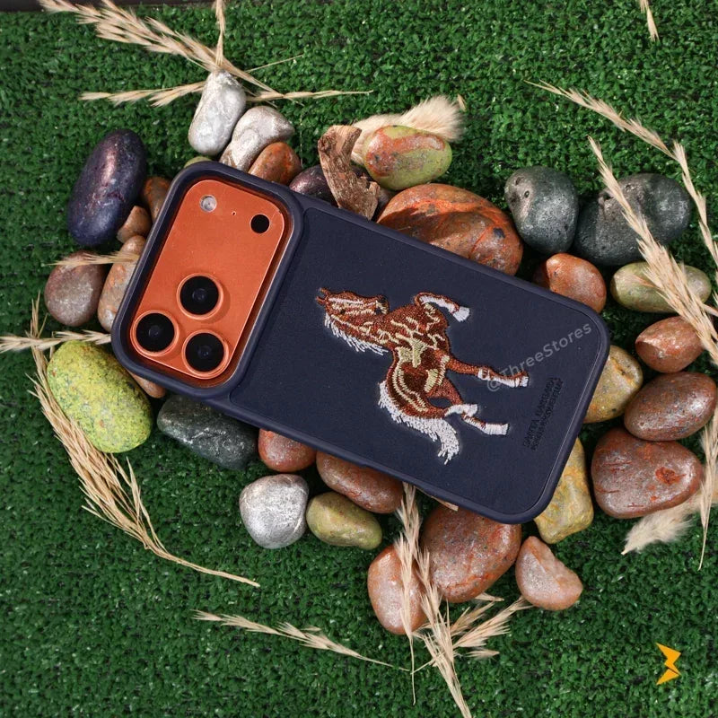 Santa Rawhide Leather Case iPhone 17 Pro - Three