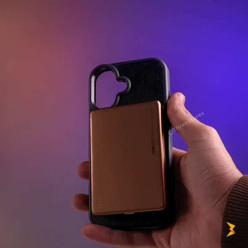 Santa Rawhide Leather Case iPhone 17 - Three