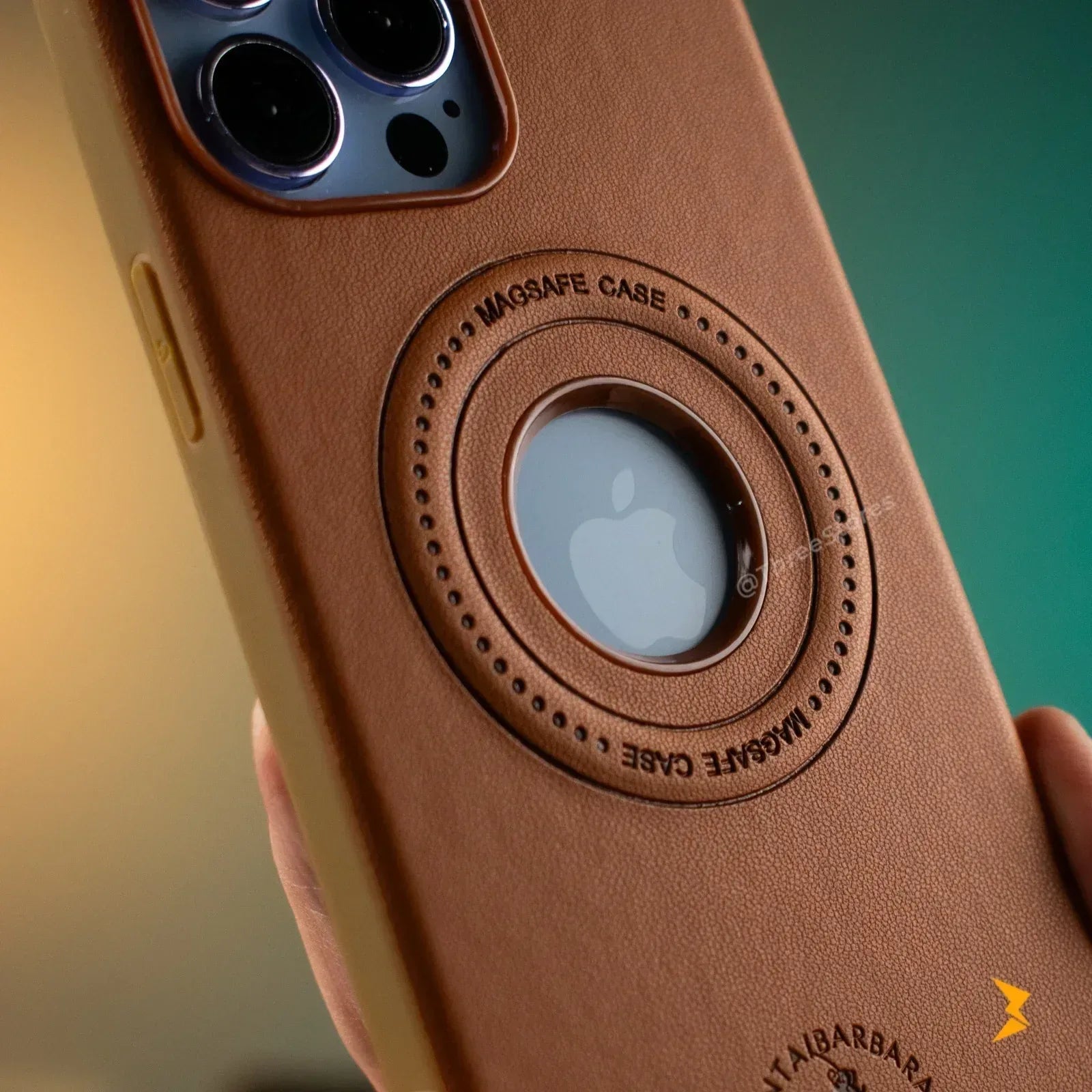 Santa Rivetta Leather Case iPhone 14 Pro - Three