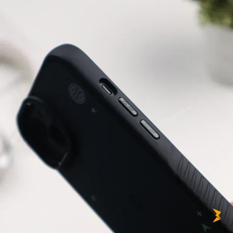 Satin Matt Magsafe Case iPhone 13/14/15 - Three
