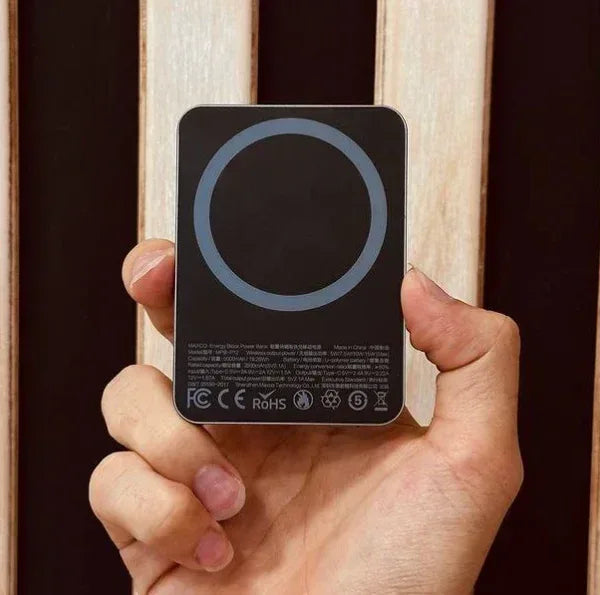 Maxco Magnetic Wireless Charging Energy Block P12 - Three