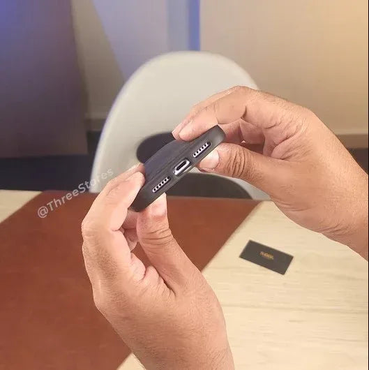 Black Leather Case iPhone 11 - Three