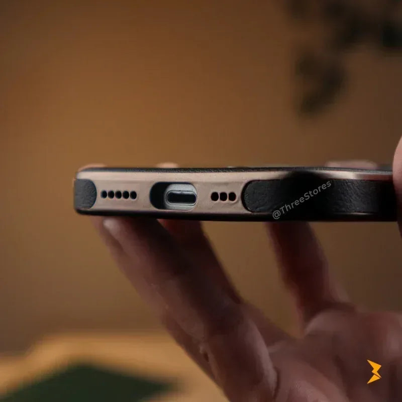 Senso Leather Magsafe Case iPhone 15 - Three