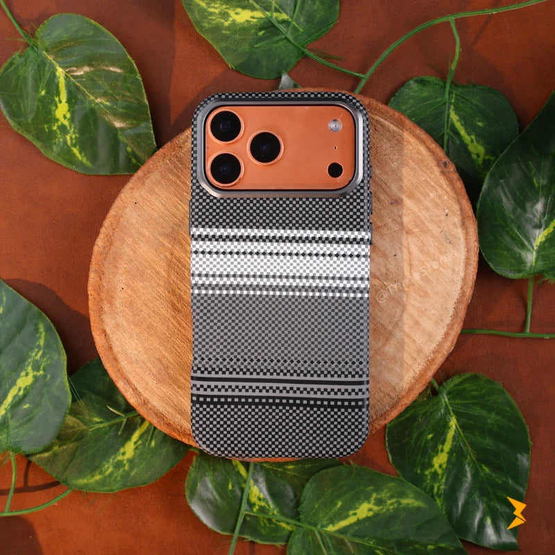 Shine Carbon Magsafe Wallet Case iPhone 17 Pro Max