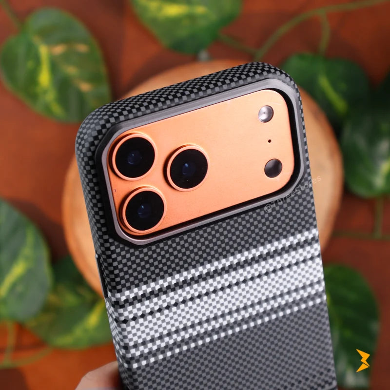 Shine Carbon Magsafe Wallet Case iPhone 17 Pro Max