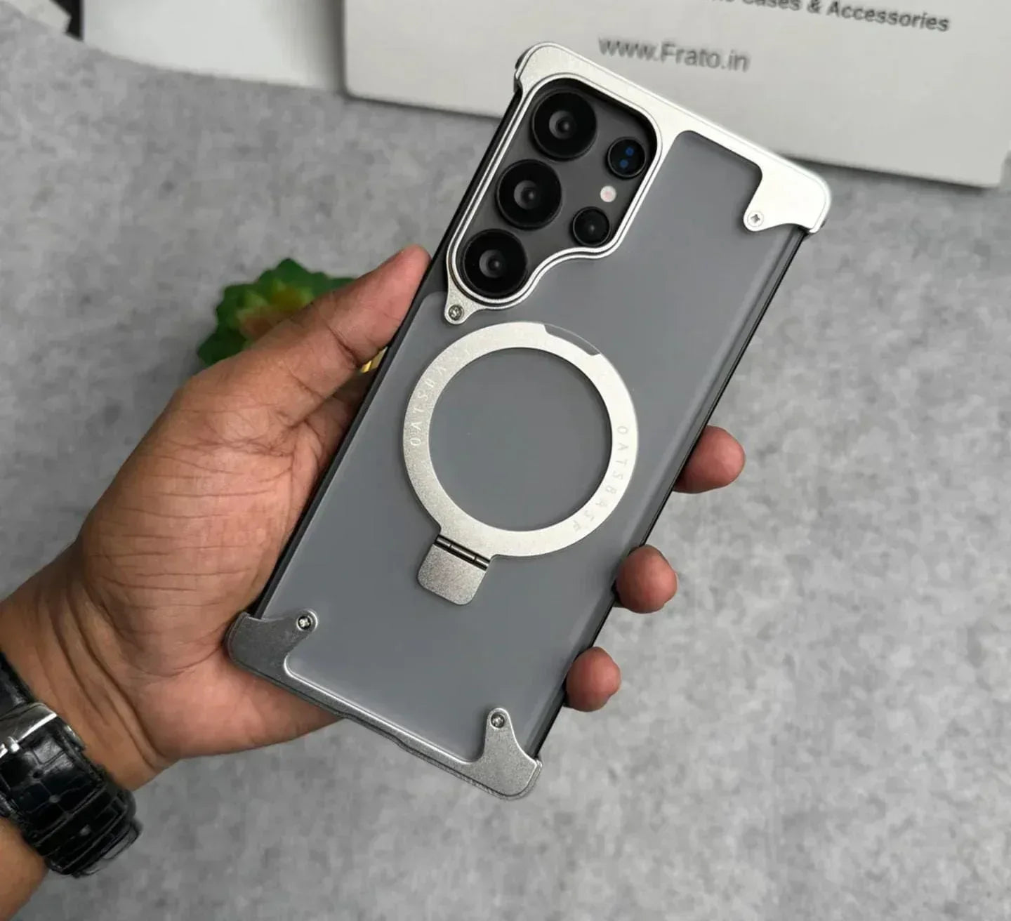 Smokey Metal Stand Magsafe Case Samsung S25 Ultra - Three