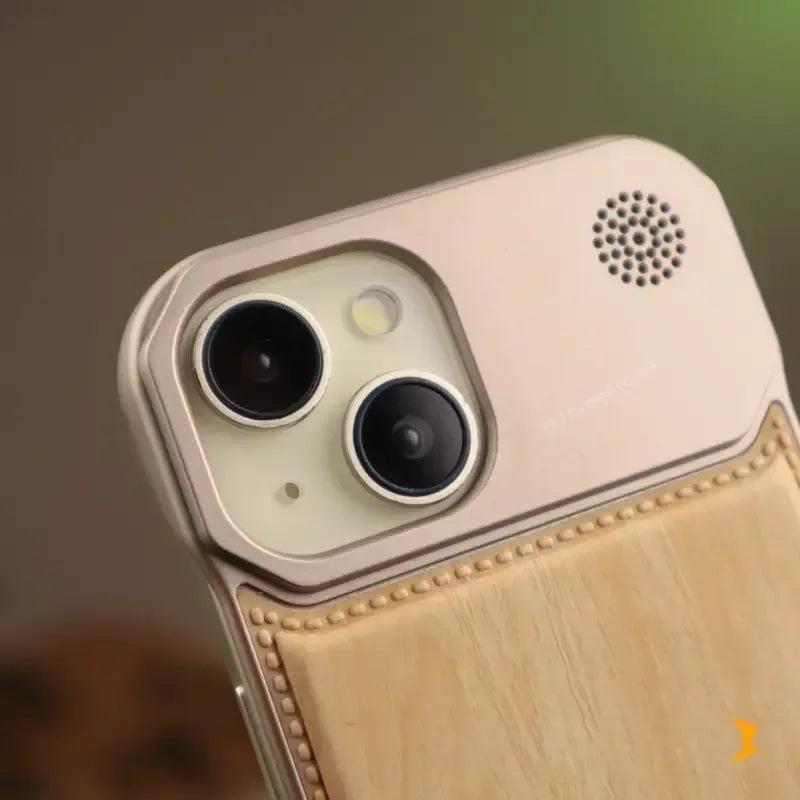 Soft Wood Case iPhone 13/14/15 - Three