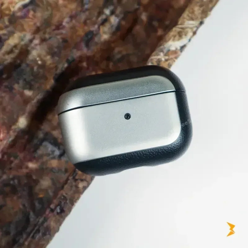 Steel Airpods Pro 2 Case - Three