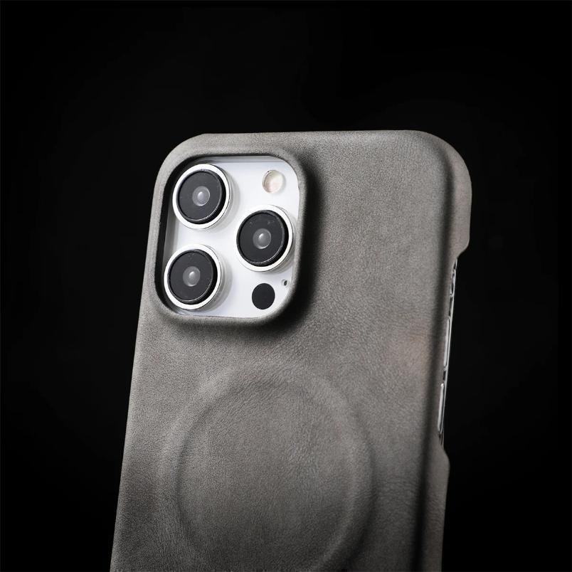 Stuffed Leather Case iPhone 13 Pro Max - Three