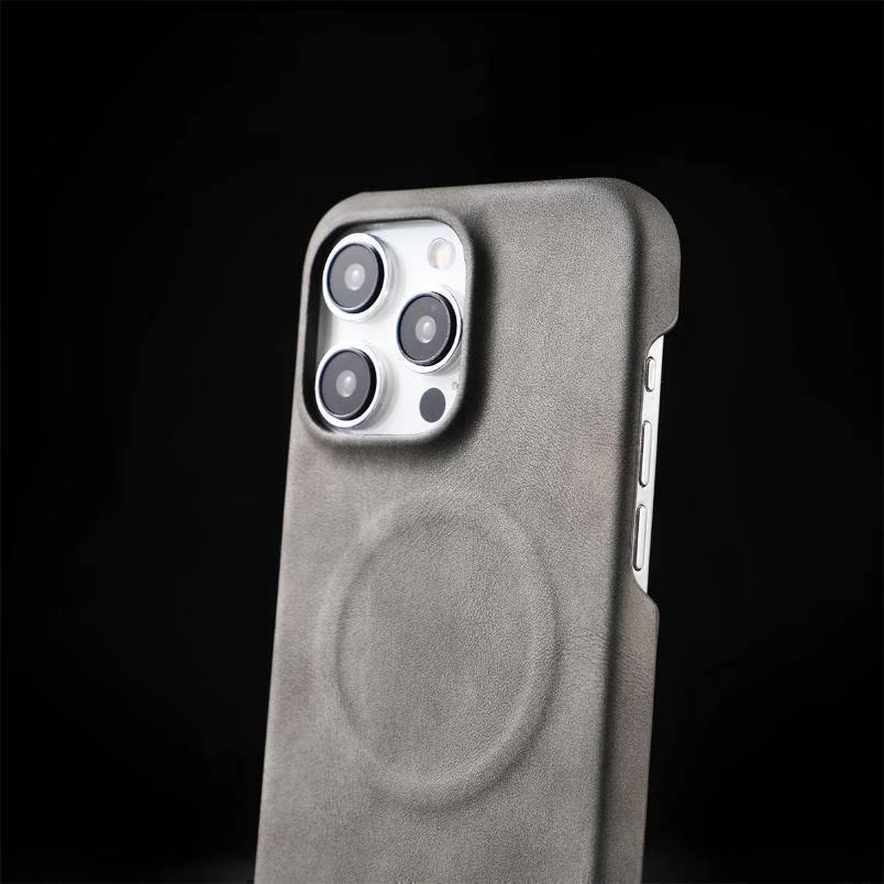 Stuffed Leather Case iPhone 13 Pro Max - Three