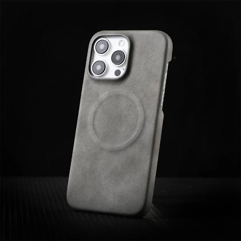 Stuffed Leather Case iPhone 13 Pro Max - Three