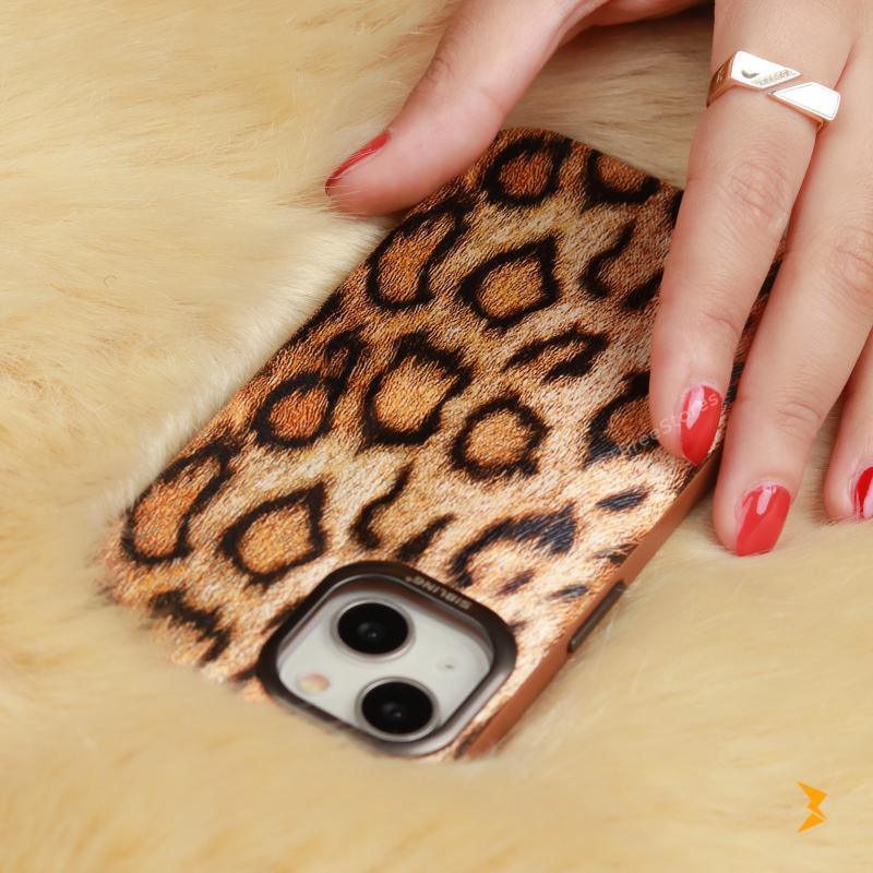 Tiger Sibling Metal Frame Case iPhone 15 - Three