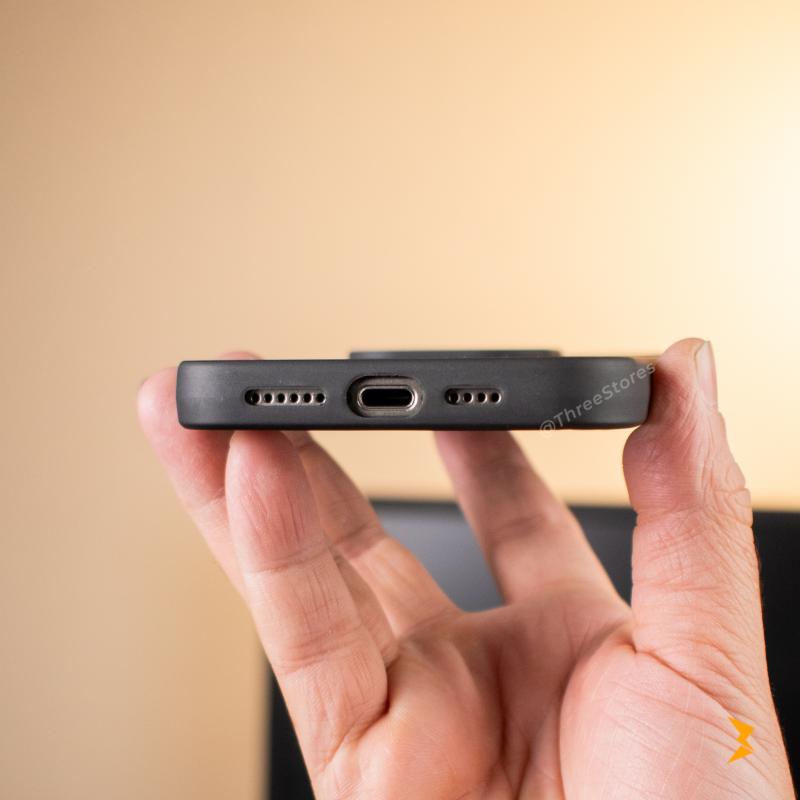 Titan Shield Case iPhone 15 Pro Max