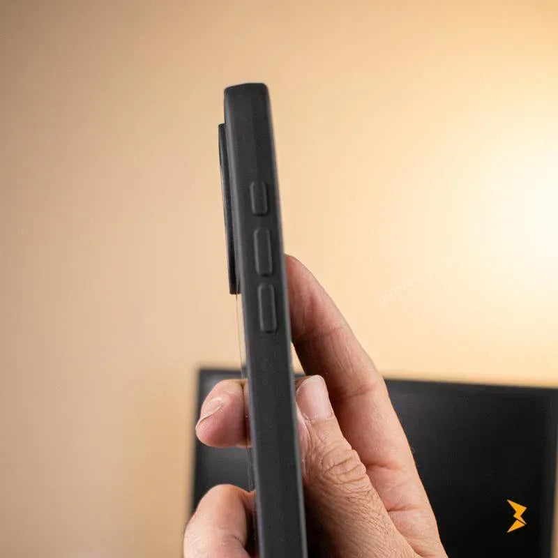 Titan Shield Case iPhone 14 Pro Max - Three