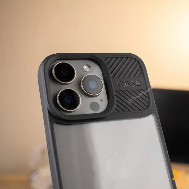 Titan Shield Case iPhone 15 Pro Max - Three