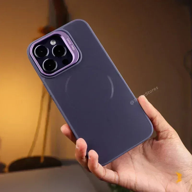 Trexen Stand Camera Magsafe Case iPhone 14 Pro Max - Three