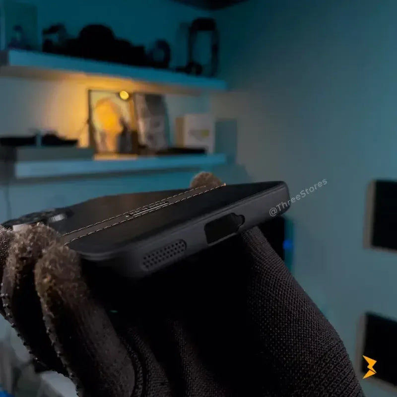 Ultra Slim Leather Case Honor 200 - Three