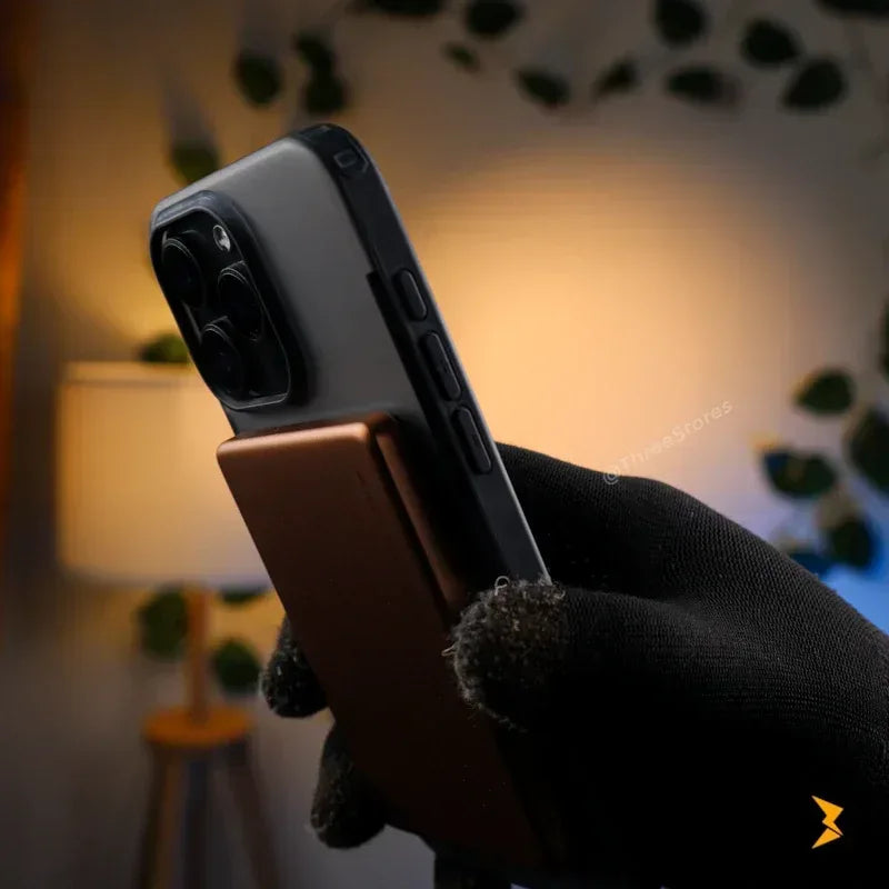 Valor Matt Magsafe Case iPhone 15 Pro Max - Three