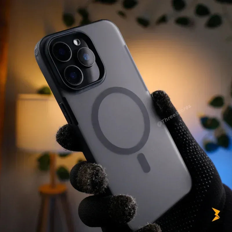 Valor Matt Magsafe Case iPhone 15 Pro Max - Three