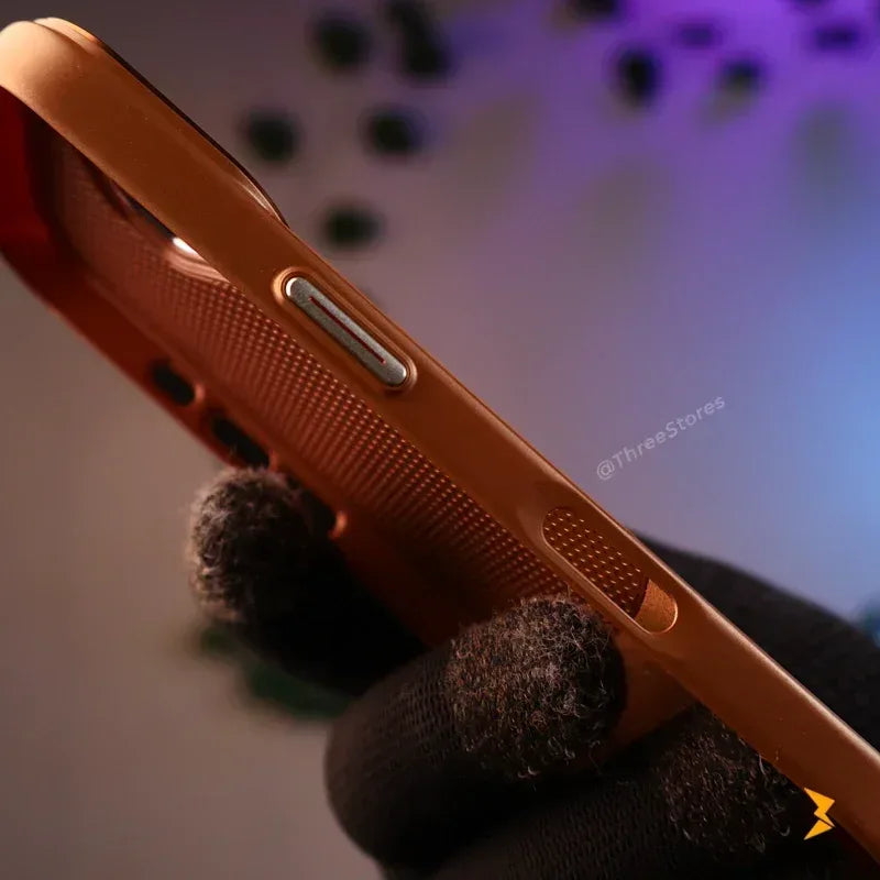 Velvet Touch Dual Tone Case iPhone 16 - Three