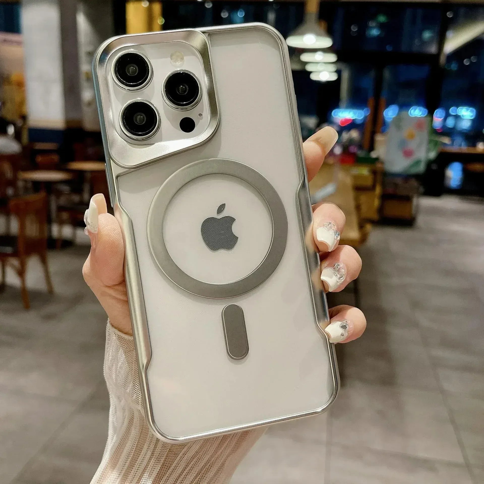 Vonzee Transparent Magsafe Case iPhone 12 Pro - Three