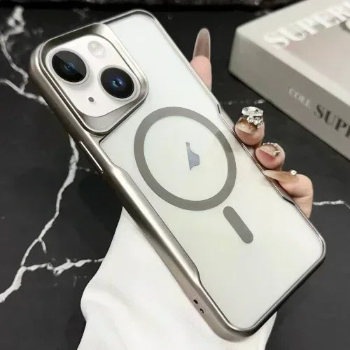Vonzee Transparent Magsafe Case iPhone 15 - Three