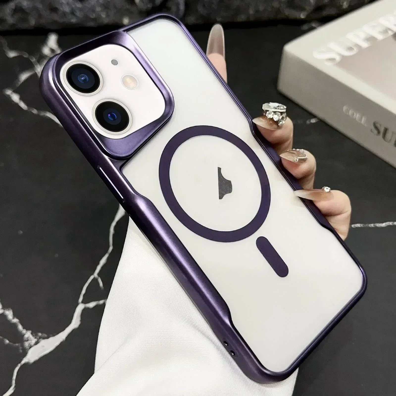 Vonzee Transparent Magsafe Case iPhone 12 - Three