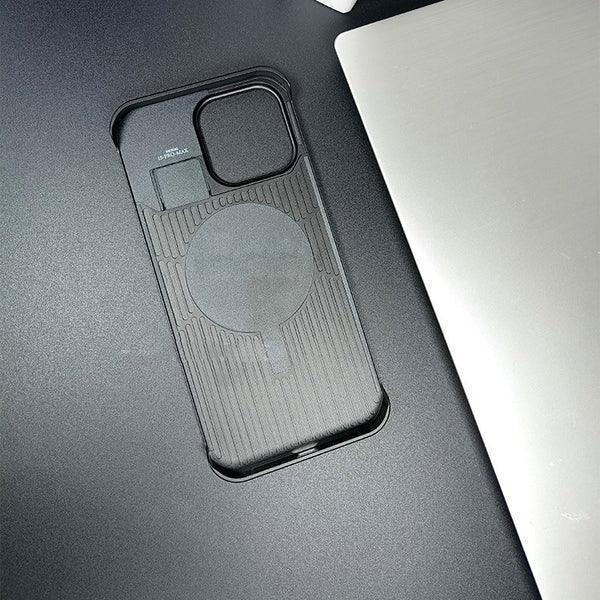 Vortex Carbon Alloy Case iPhone 16 Pro Max - Three