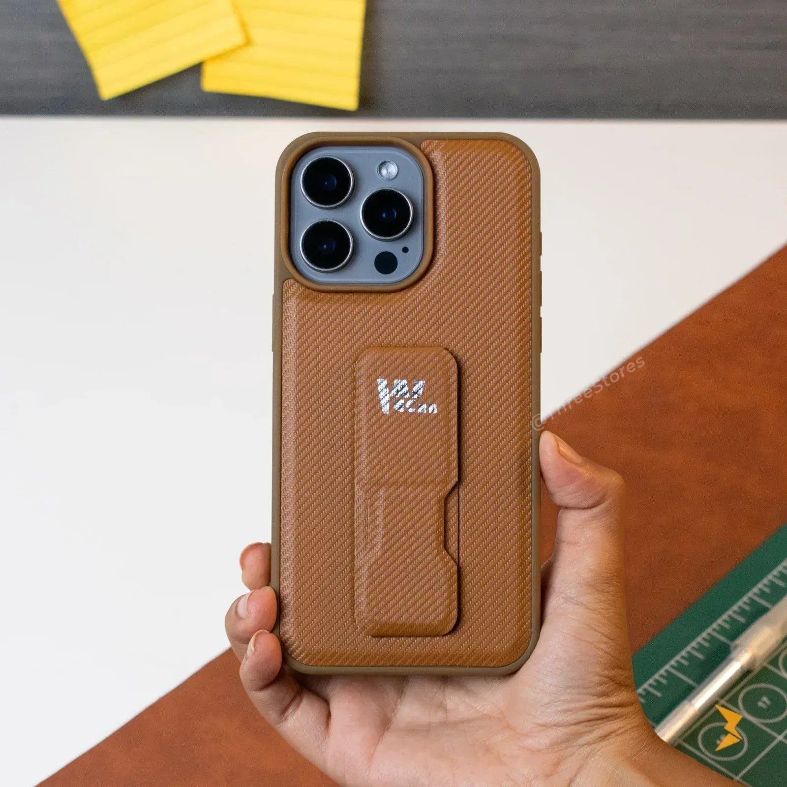 WeCan Carbon Grip Case iPhone 14 Pro Max - Three