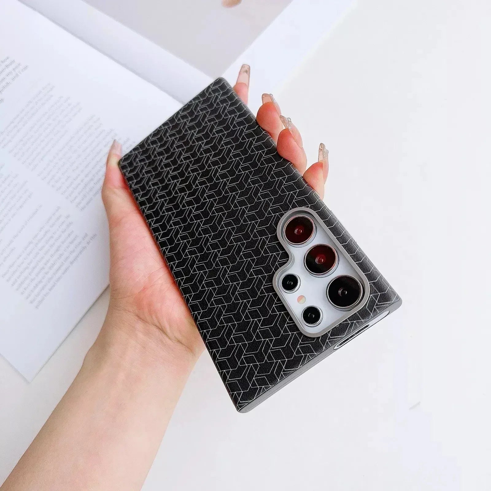 ZigZag Line Case Samsung S22 Ultra - Three