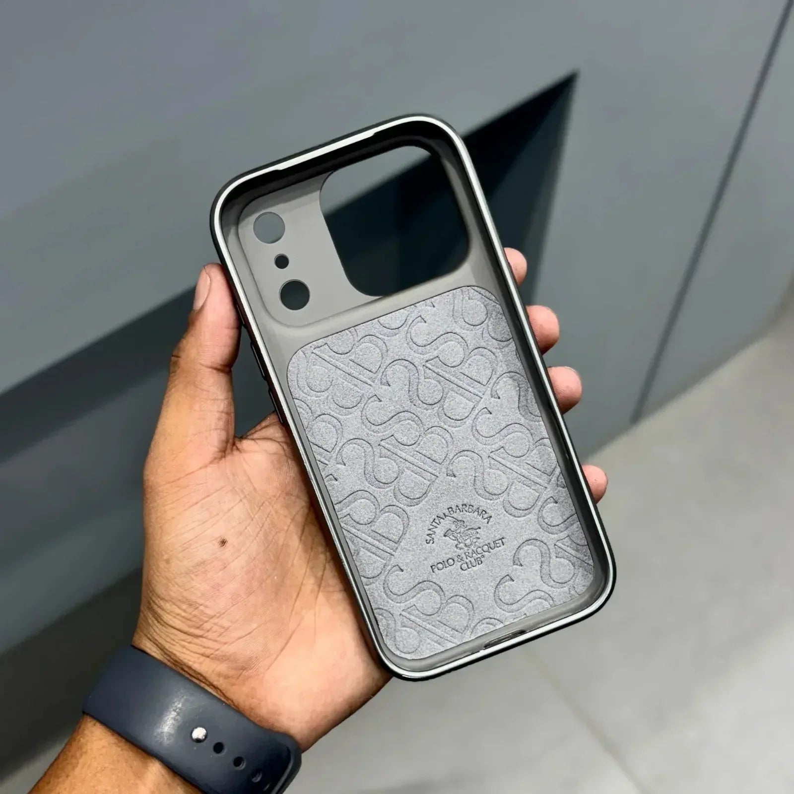 Santa Barbara Lucas Series Genuine Case iPhone 17 Pro Max - Three