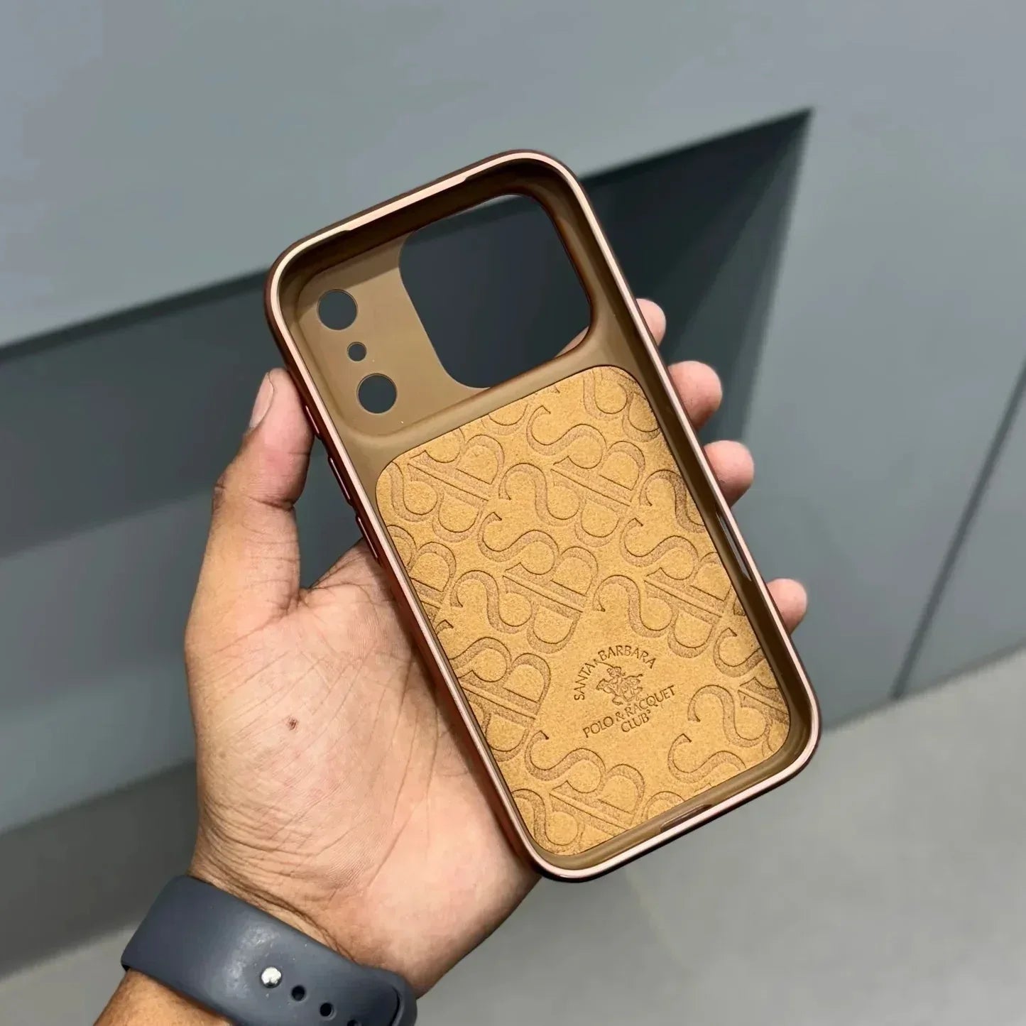 Santa Barbara Lucas Series Genuine Case iPhone 17 Pro Max - Three